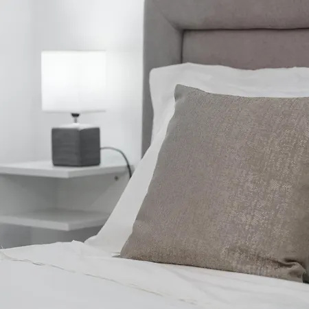 Luxury Six-bedroom With Heated Pool&sauna * Kaštela